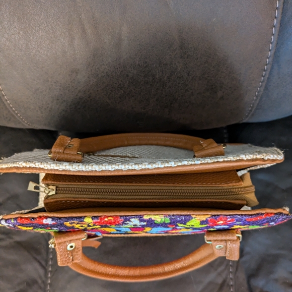 Unique Frida Mexican Purse - Picture 5 of 9